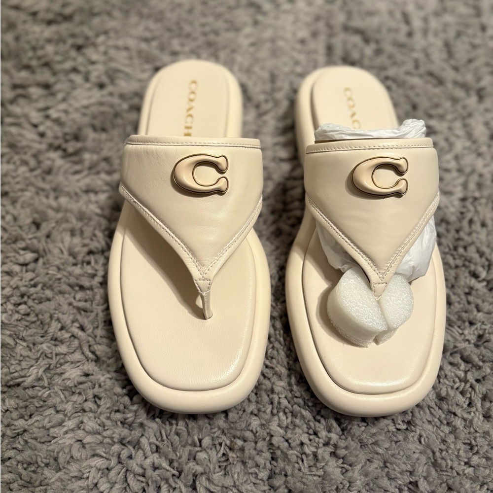 Coach Womens Sylvie Bubble Flatform Thong Sandal